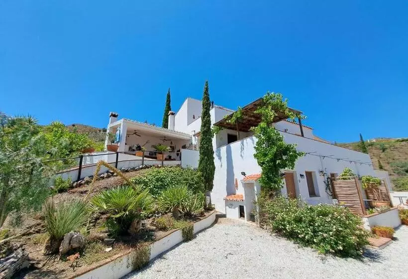 Aamiaismajoitus (B&B) Casa Amani