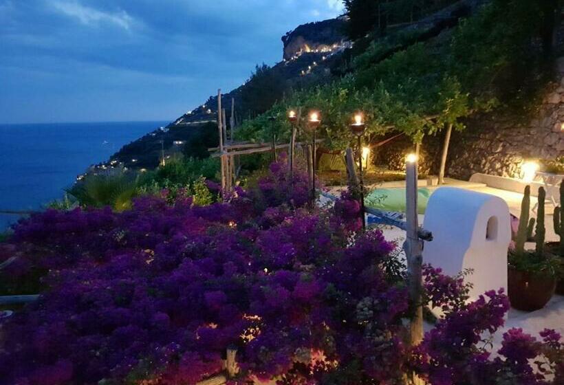 Bed and Breakfast La Santarella