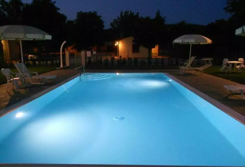 ホテル Agriturismo Barbarino