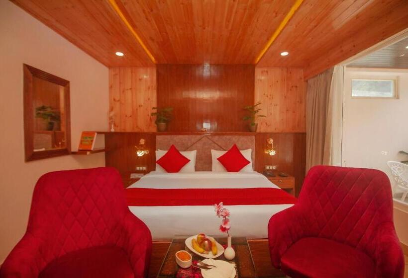 Отель Amritara The Avadh