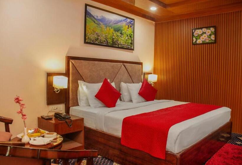 Отель Amritara The Avadh