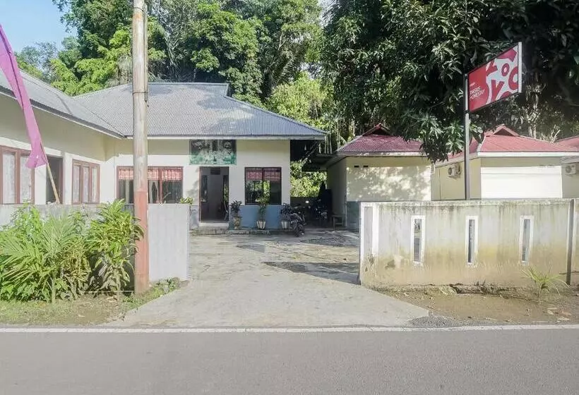 Hotelli Oyo 90924 Tarsius Homestay