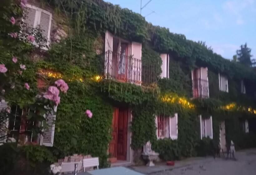 호텔 Rana Cantante