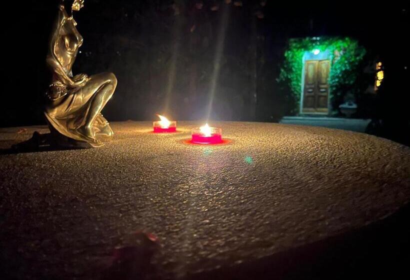 호텔 Rana Cantante