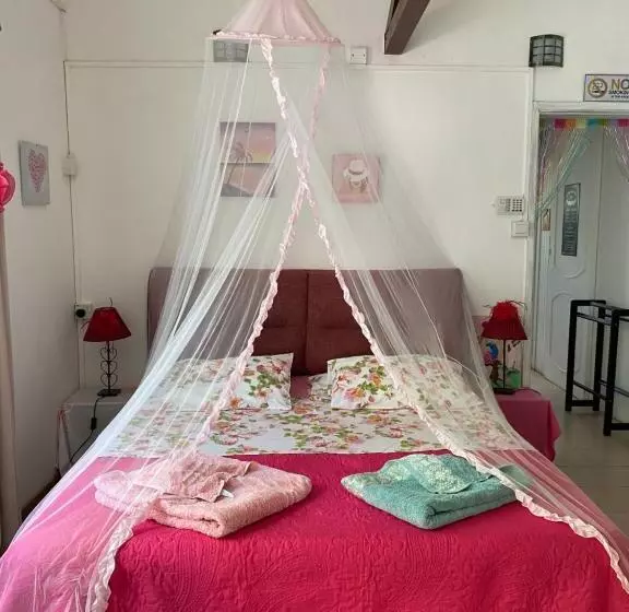 پانسیون Chambre D Hote Place Des Amoureux