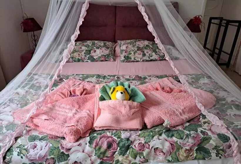 پانسیون Chambre D Hote Place Des Amoureux