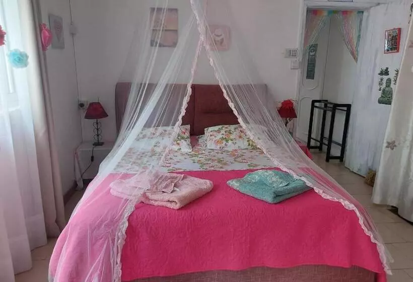 پانسیون Chambre D Hote Place Des Amoureux