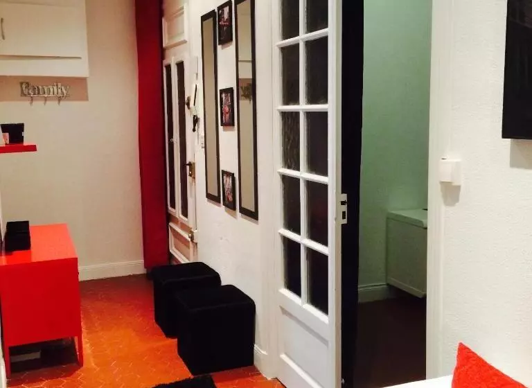 ペンション Chambres Dans Guest House Centre Ville