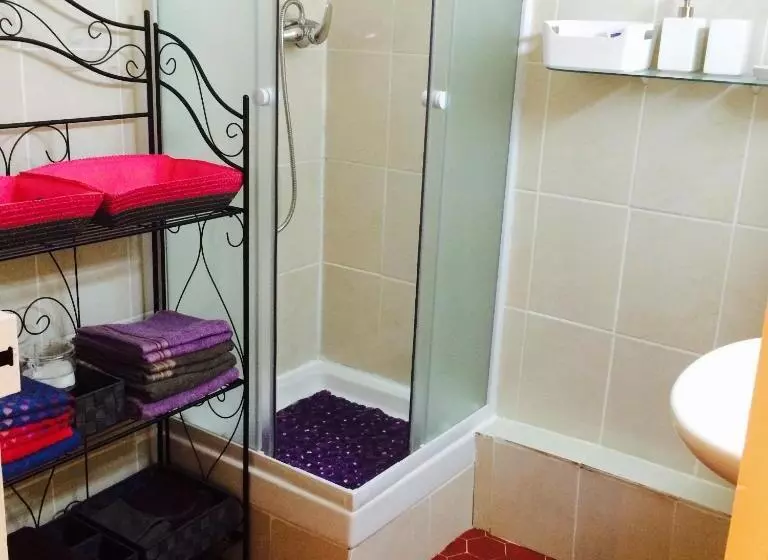 ペンション Chambres Dans Guest House Centre Ville
