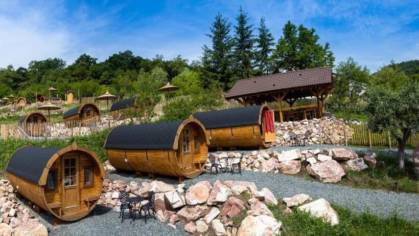 پانسیون Complex Butoaiele Transilvaniei Cazare & Spa Natura Relaxare