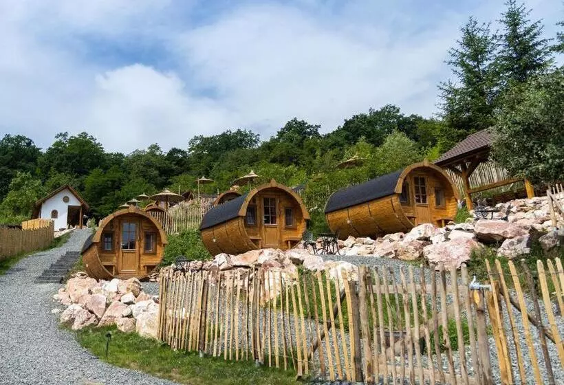 Majatalo Complex Butoaiele Transilvaniei   Cazare & Spa   Natura   Relaxare