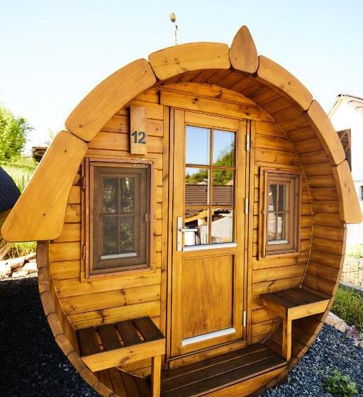 پانسیون Complex Butoaiele Transilvaniei Cazare & Spa Natura Relaxare