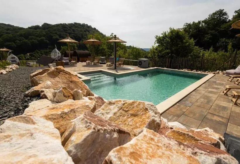 Majatalo Complex Butoaiele Transilvaniei   Cazare & Spa   Natura   Relaxare