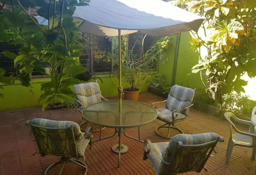 پانسیون Hostal Doña Mercedes