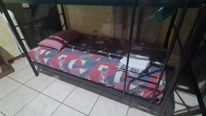 پانسیون Hostal Doña Mercedes