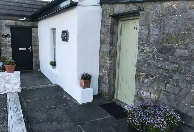 Majatalo The Old Cottage