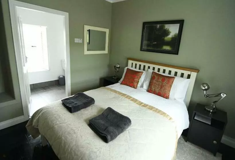 Majatalo The Old Cottage