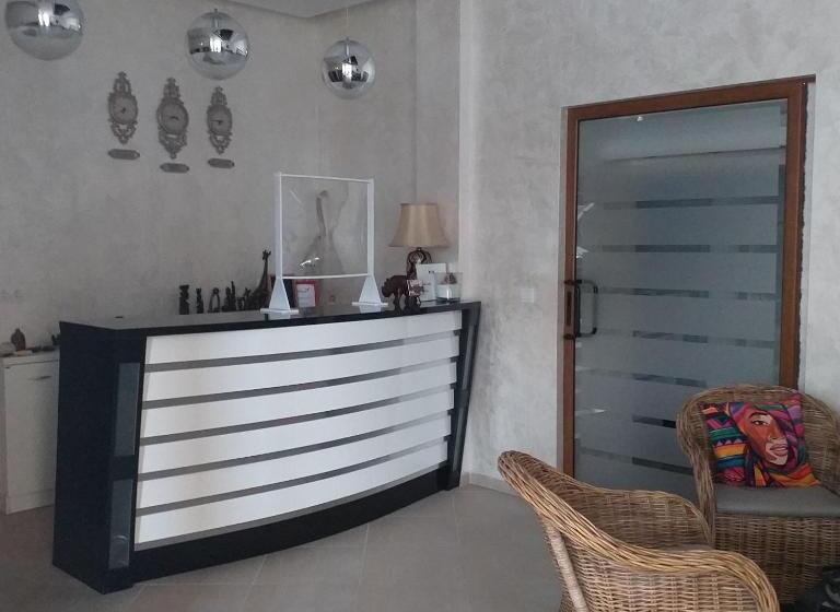 پانسیون Time Out