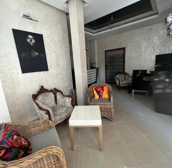 پانسیون Time Out