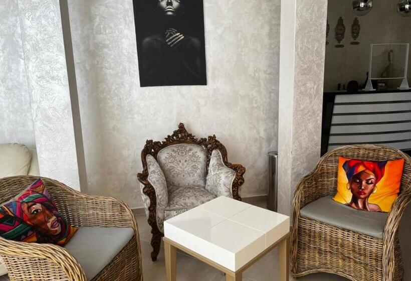 پانسیون Time Out