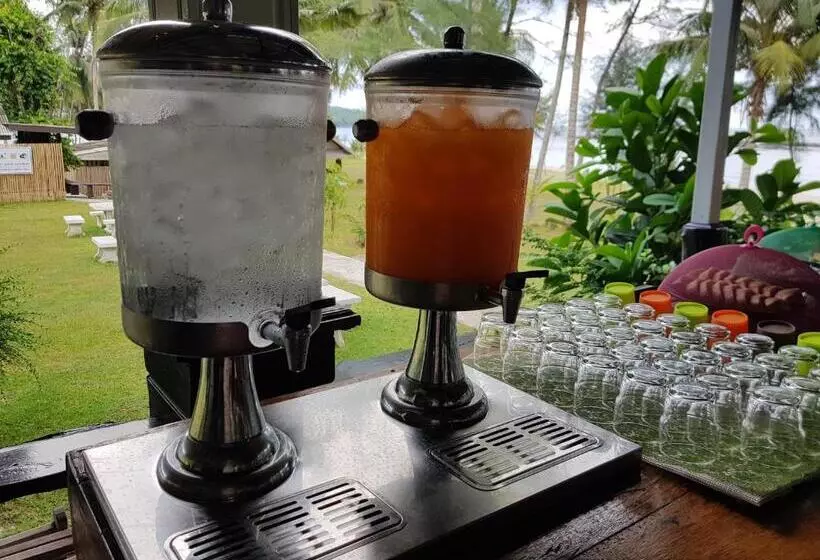 S Beach Resort