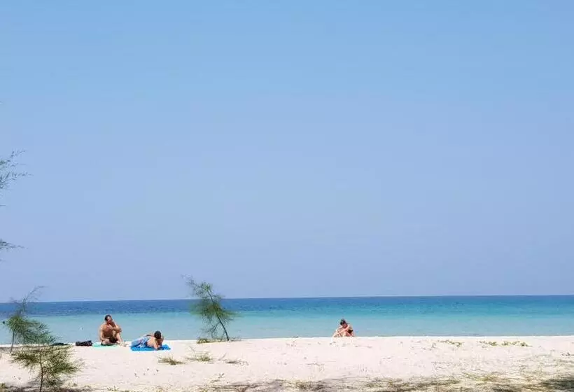 S Beach Resort