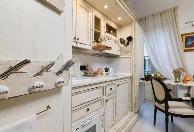 Villa Casati Italiana