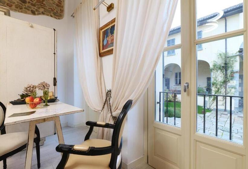 Villa Casati Italiana