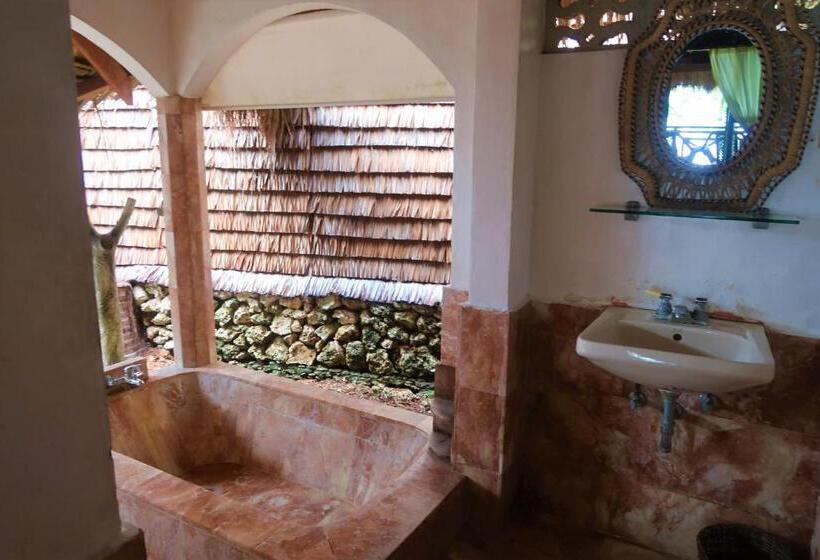 Villa Marmarine Beach Resort & Restaurant