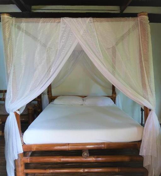 Villa Marmarine Beach Resort & Restaurant