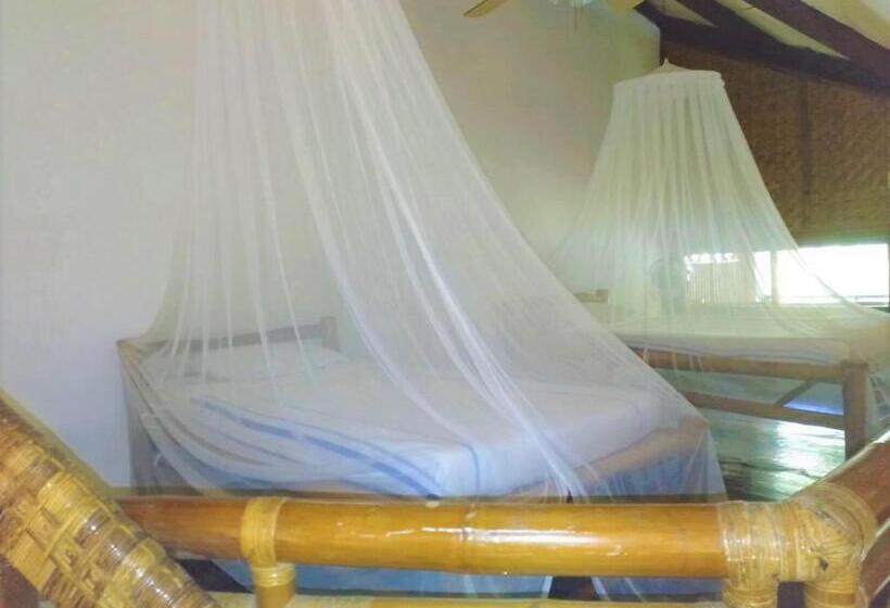 Villa Marmarine Beach Resort & Restaurant