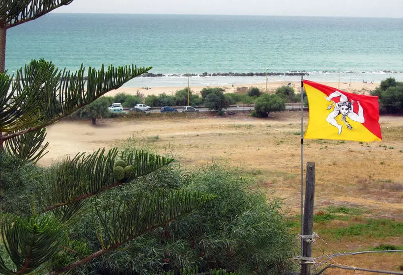 تختخواب و صبحانه Oceano & Mare