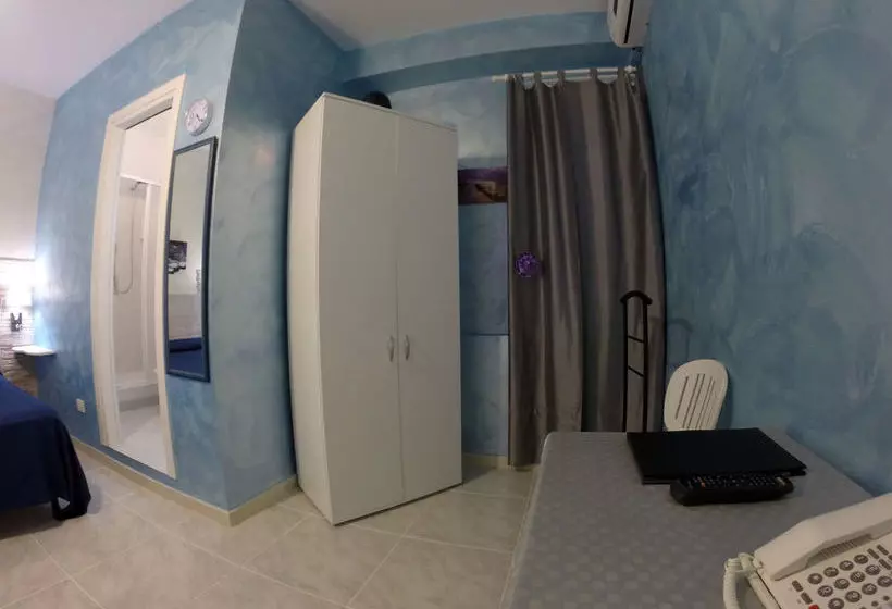 تختخواب و صبحانه Oceano & Mare