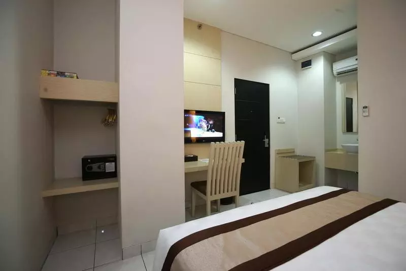 Otel 88 Mangga Besar Viii Jakarta By Wh