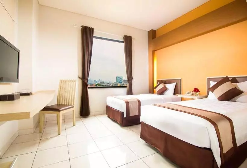 Otel 88 Mangga Besar Viii Jakarta By Wh