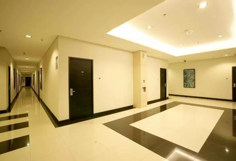 Otel 88 Mangga Besar Viii Jakarta By Wh