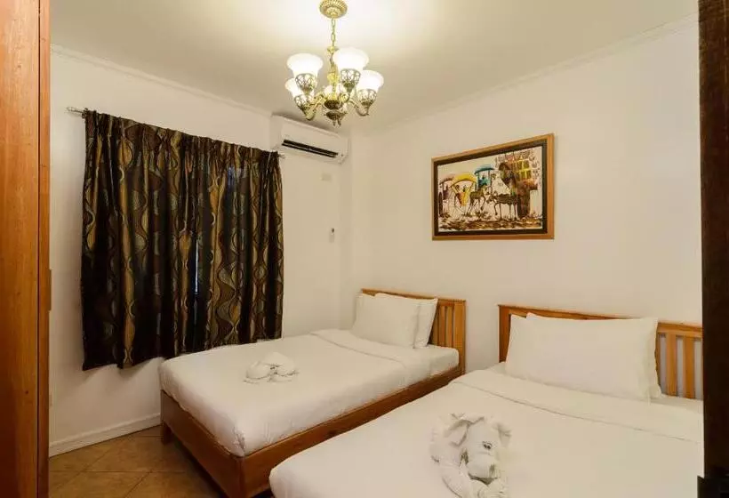 בית מלון כפרי Bohol Sea Resort