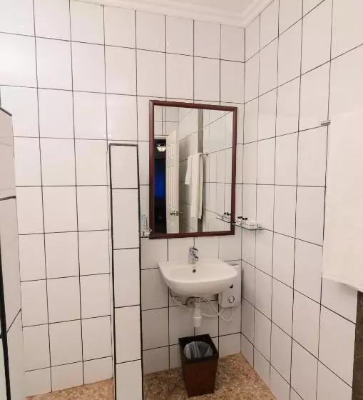 בית מלון כפרי Bohol Sea Resort