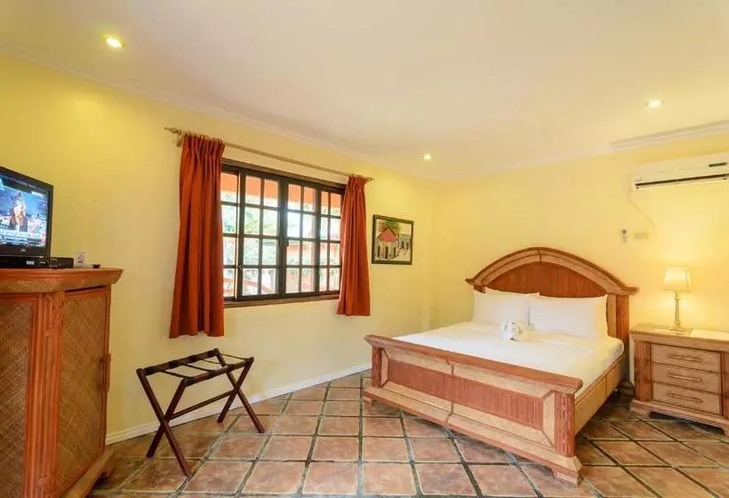 בית מלון כפרי Bohol Sea Resort