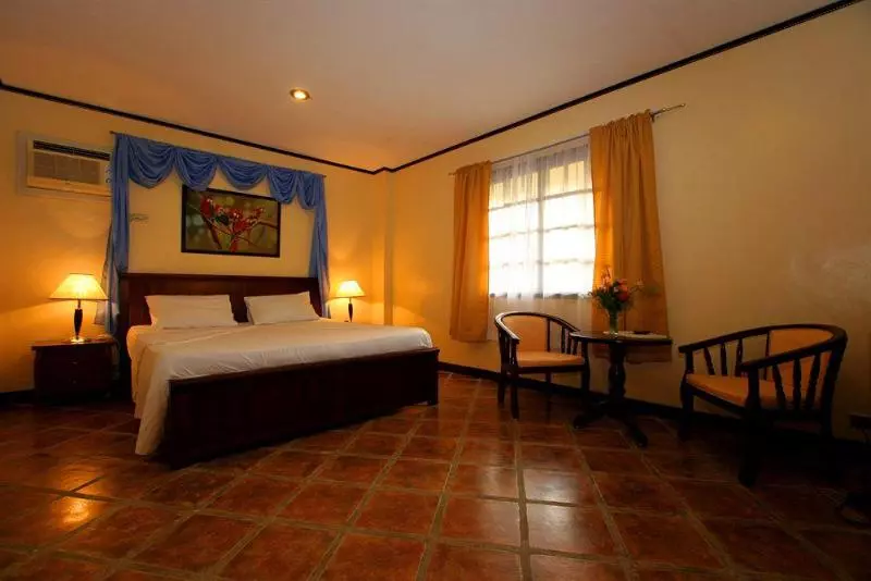 בית מלון כפרי Bohol Sea Resort