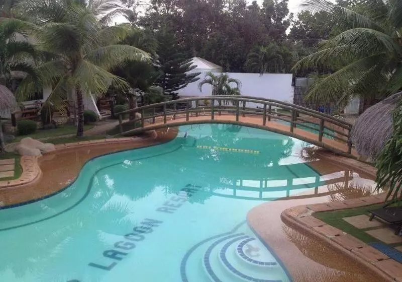 בית מלון כפרי Bohol Sea Resort