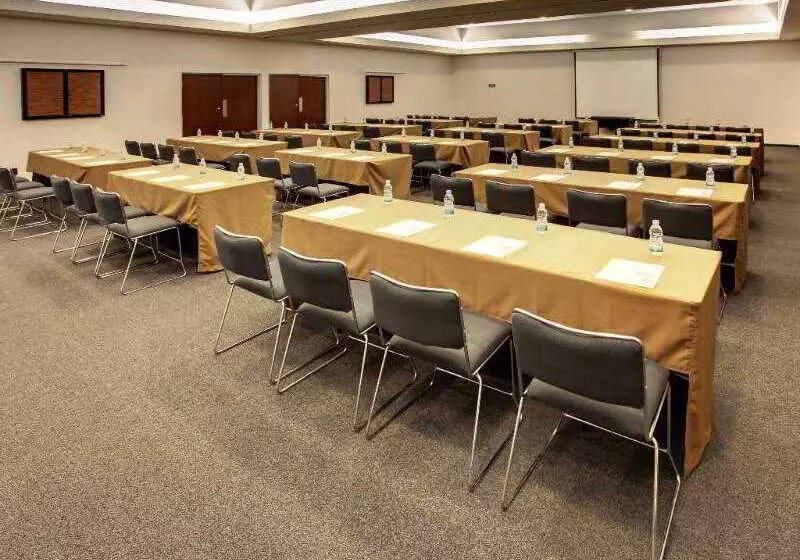 فندق City Express By Marriott Tijuana Insurgentes