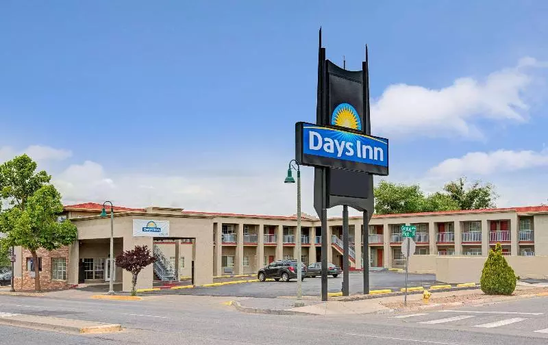 هتل Days Inn By Wyndham Albuquerque Downtown
