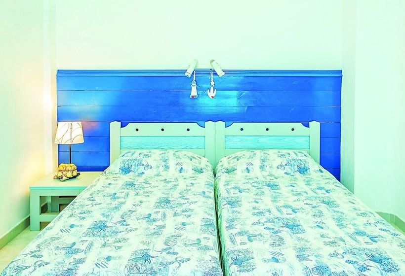 Отель Faros Apartments