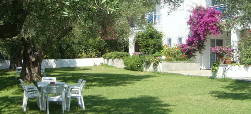 호텔 Faros Apartments