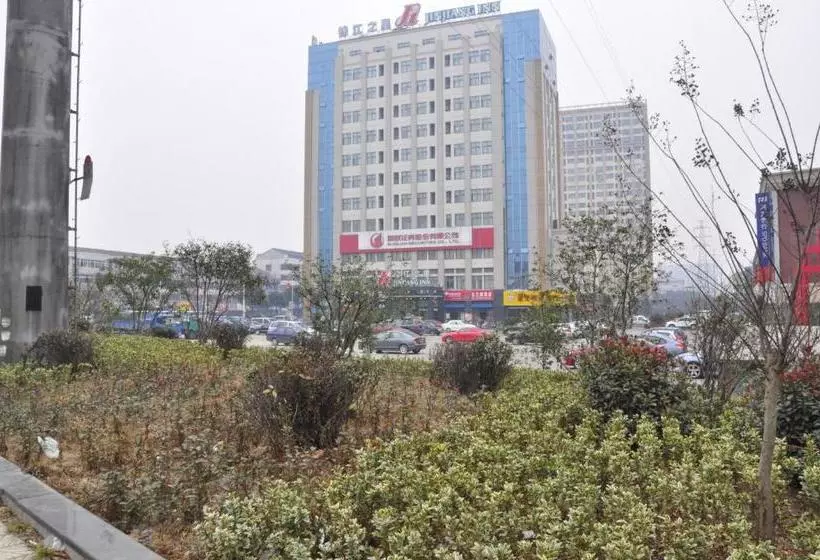 Отель Jinjiang Inn Wuxi Luoshe