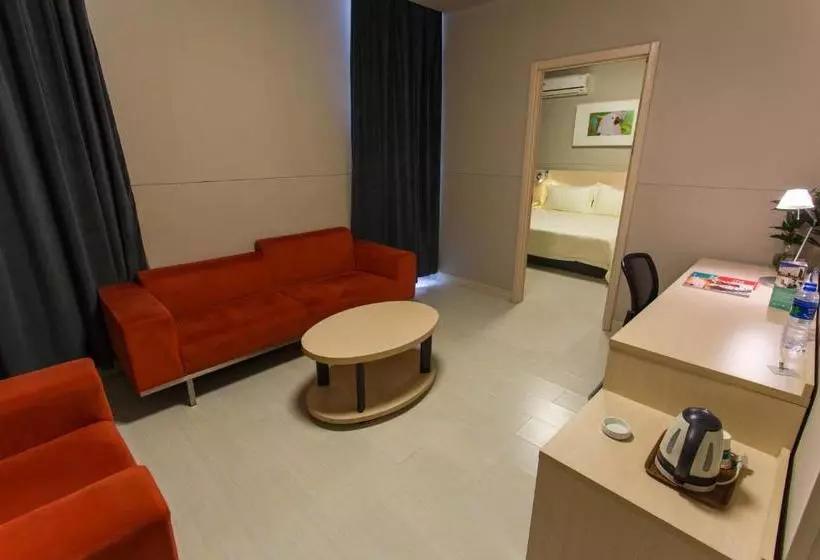 Отель Jinjiang Inn Wuxi Luoshe