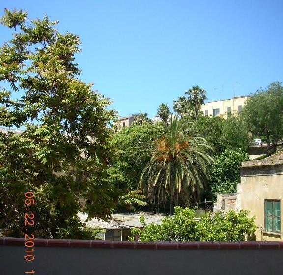 فندق Lewisrooms Domo