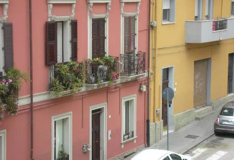 酒店 Lewisrooms Domo