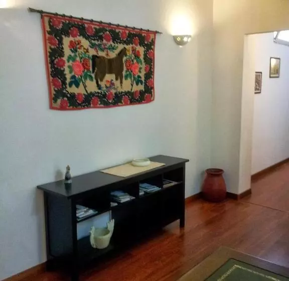 酒店 Lewisrooms Domo